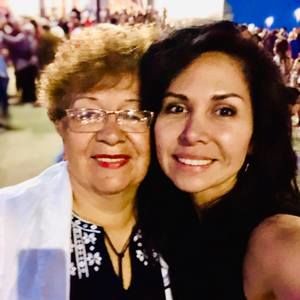 Meet your Posher, Flora